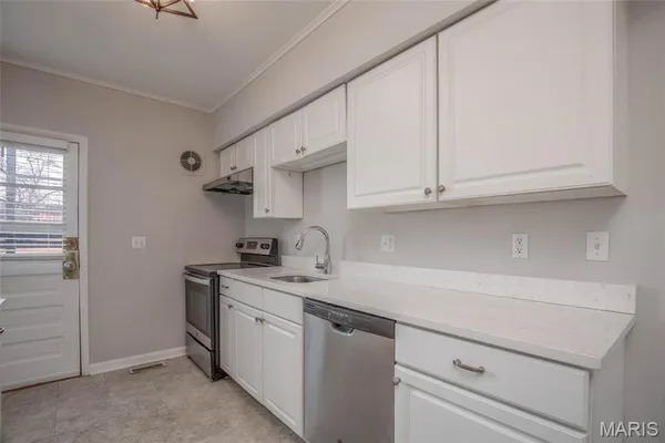 $765,000 | 738 Kingsland Avenue, University City, MO 63130