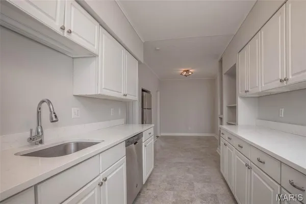 $765,000 | 738 Kingsland Avenue, University City, MO 63130