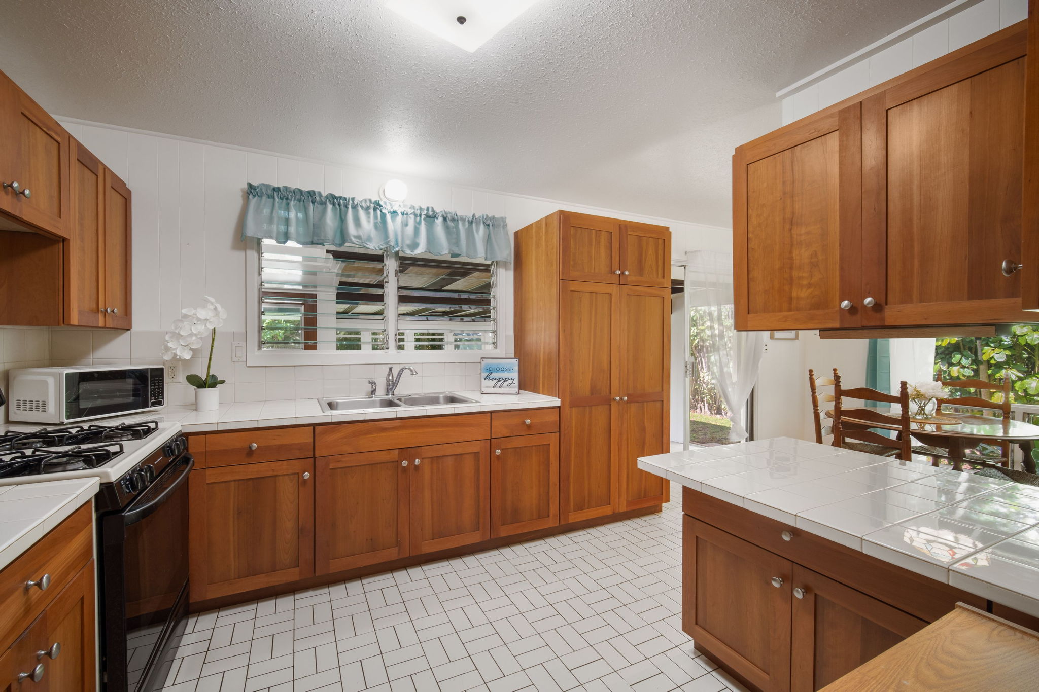 5515 Kuamoo Road Kapaa, HI 96746 - Photo 3 of 30 Gallery Image 3