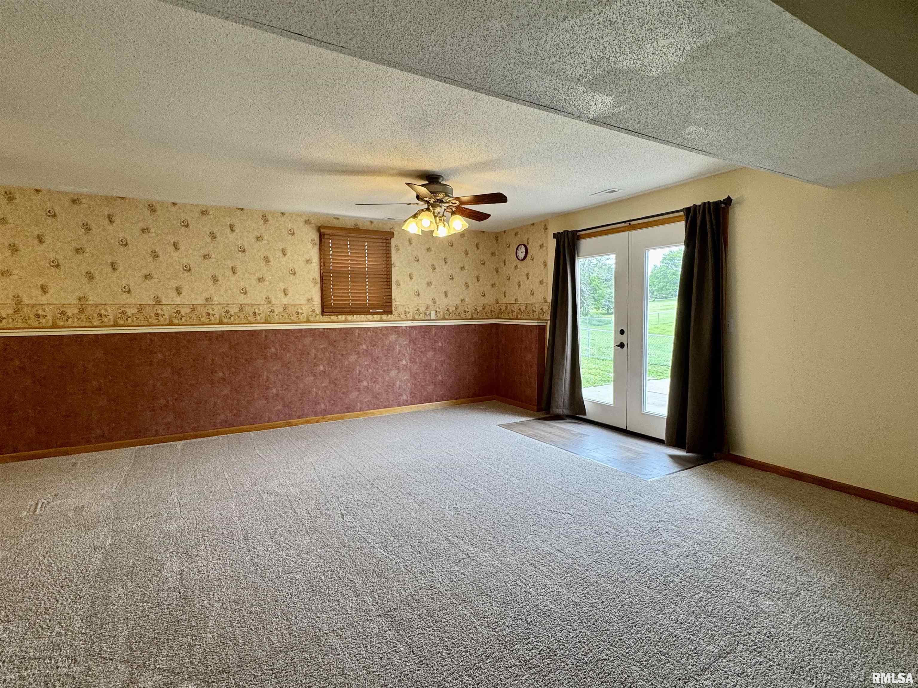 2313 Maple Avenue Macomb, IL 61455 - Photo 34 of 49