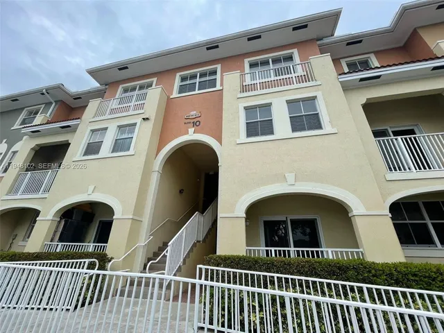 $2,740 | 8800 Northwest 107th Court, Unit 105, Doral, FL 33178