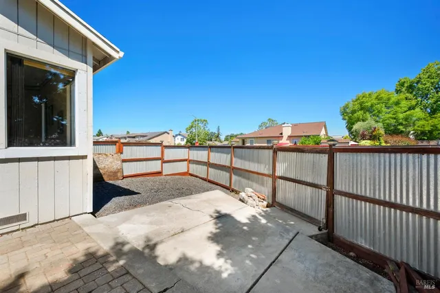 $764,900 | 2622 Arrowhead Drive, Santa Rosa, CA 95407