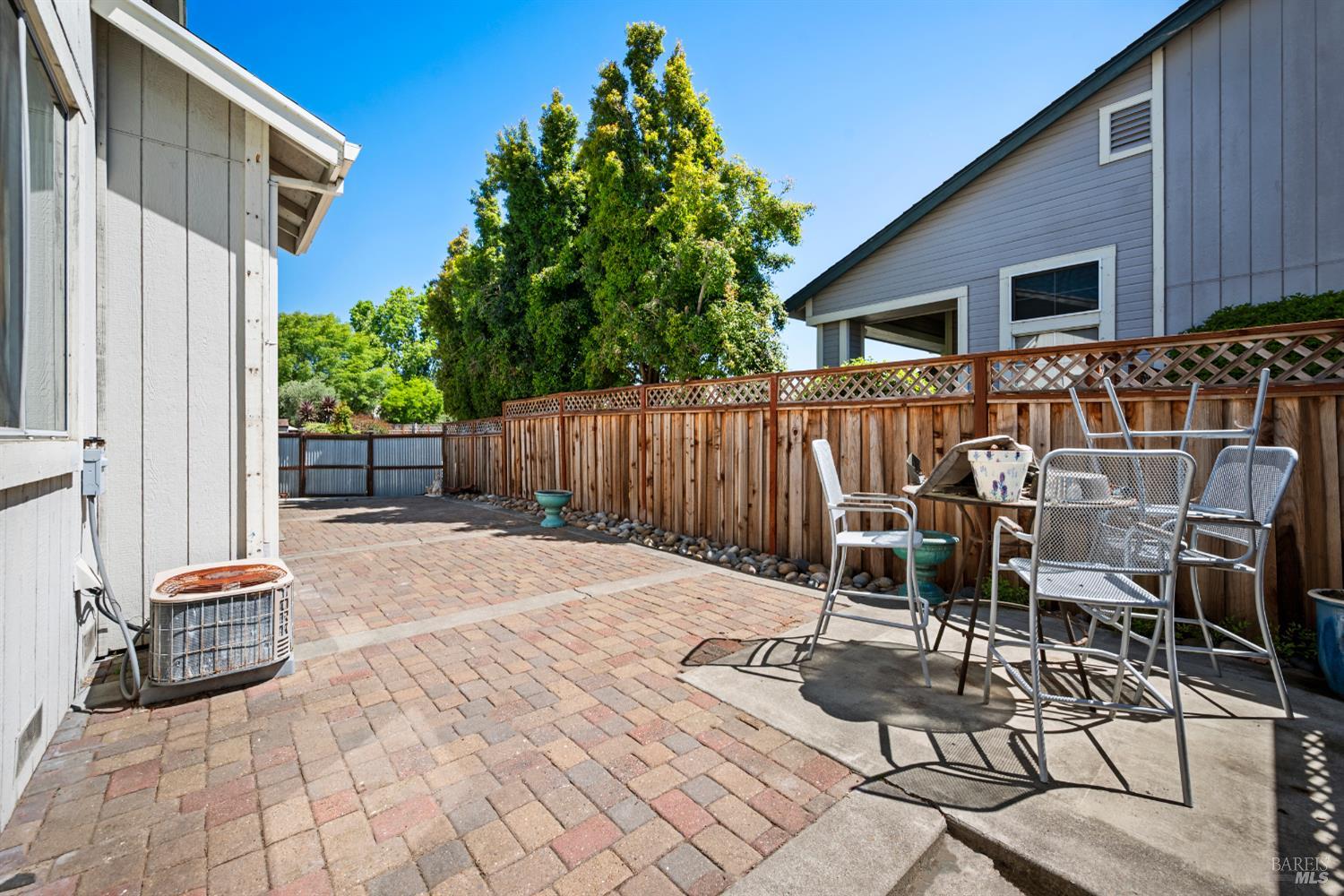 2622 Arrowhead Drive Santa Rosa, CA 95407 - Photo 18 of 32