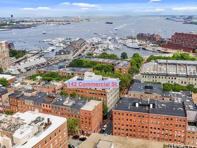 a picture of city view