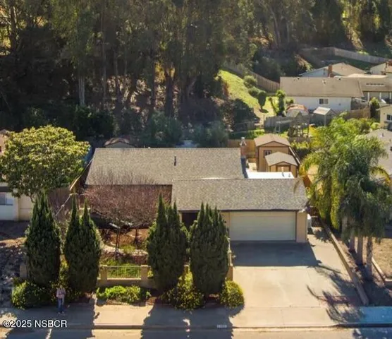 $619,900 | 1112 East Hickory Avenue, Lompoc, CA 93436