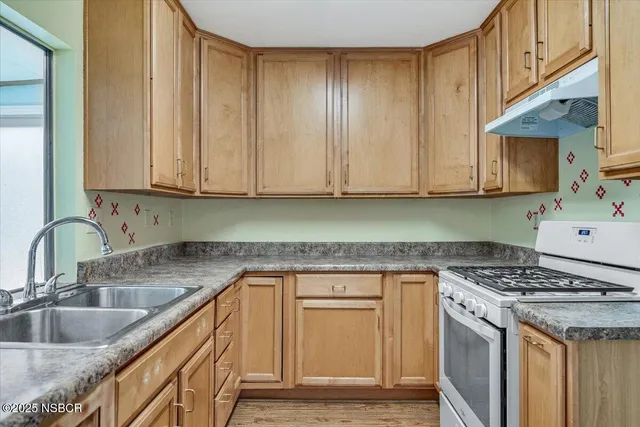 $619,900 | 1112 East Hickory Avenue, Lompoc, CA 93436