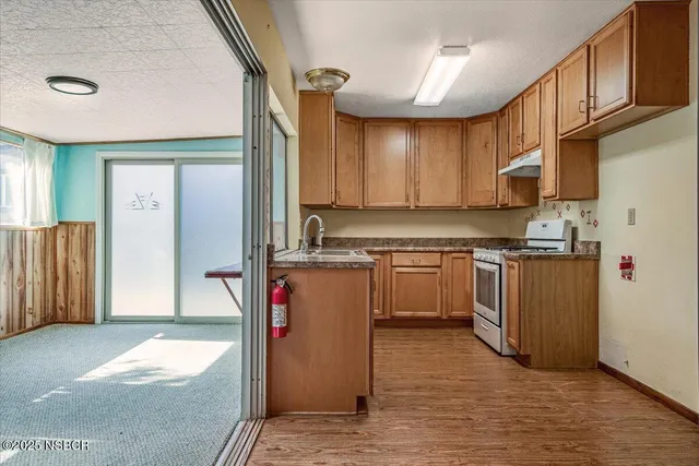 $619,900 | 1112 East Hickory Avenue, Lompoc, CA 93436