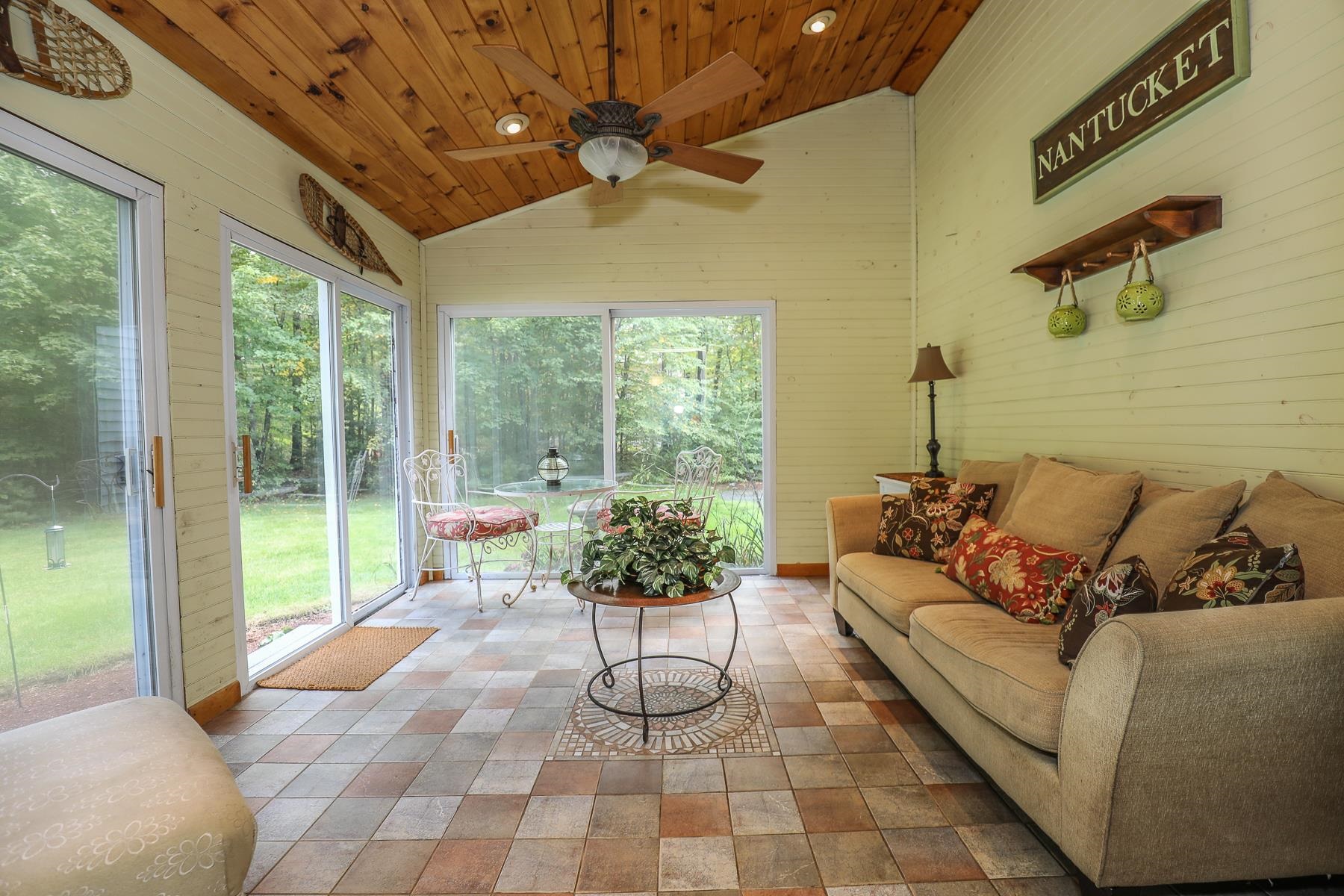 37 Peppermint Street Goffstown, NH 03045 - Photo 12 of 40 Gallery Image 12