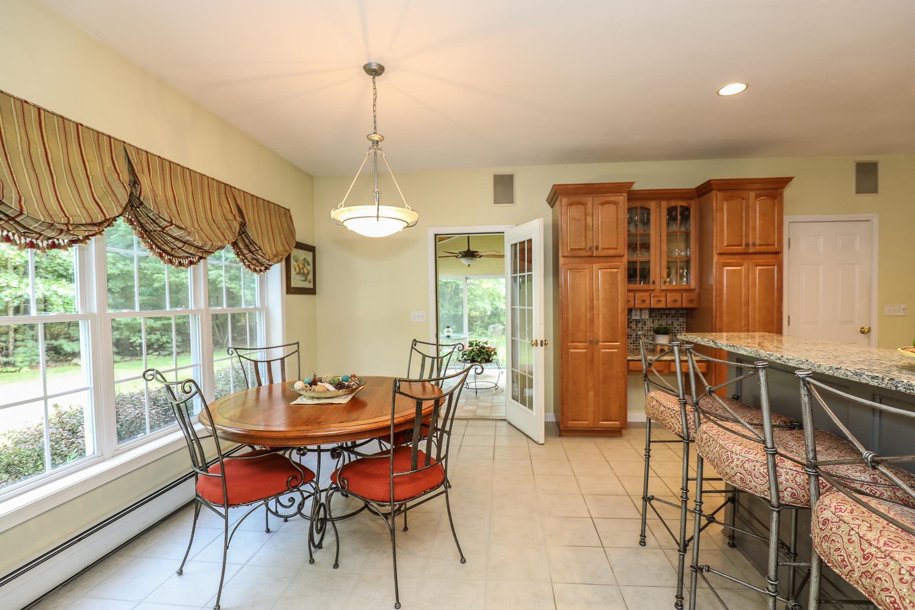 37 Peppermint Street Goffstown, NH 03045 - Photo 6 of 40 Gallery Image 6