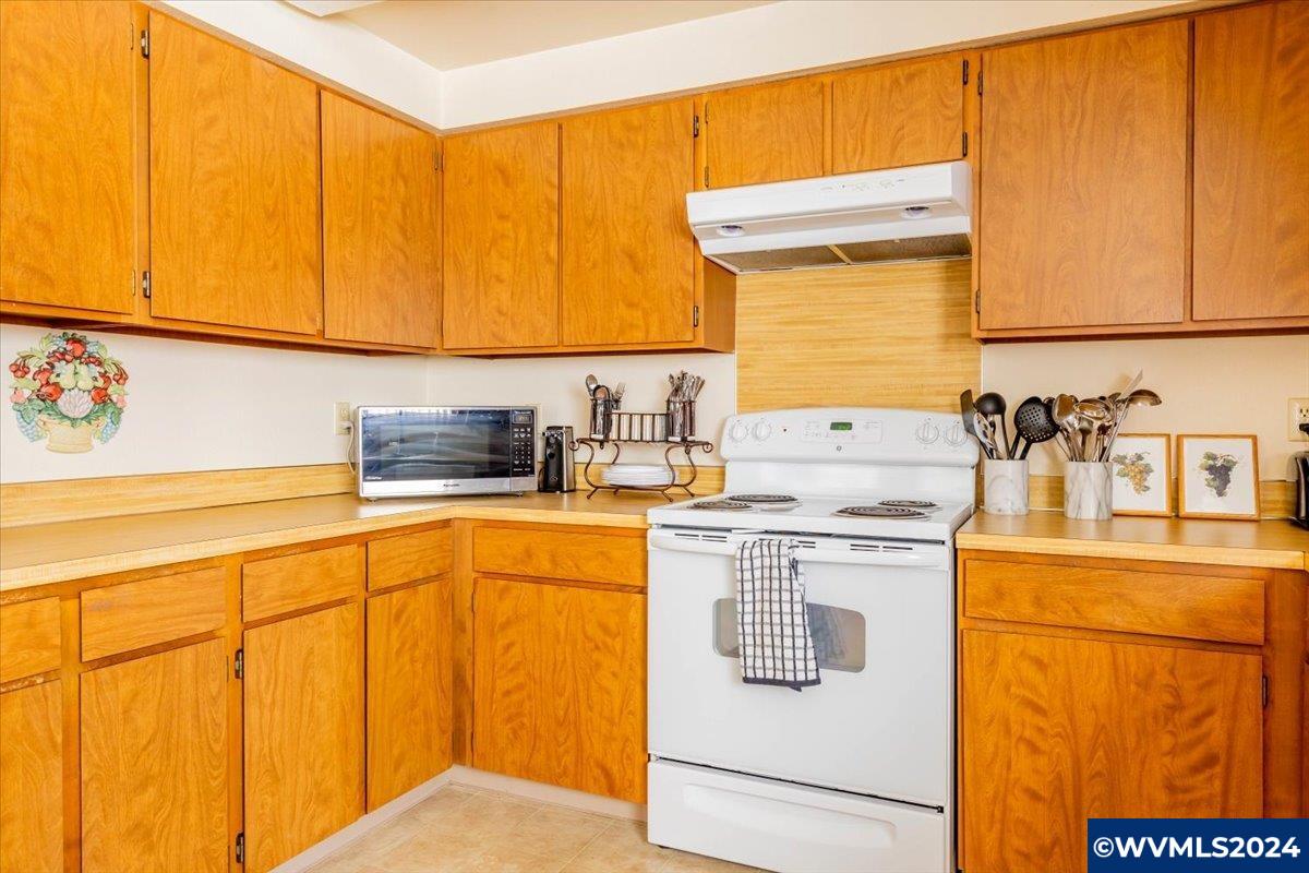 1602 Northeast Riverside Drive, Unit 32 McMinnville, OR 97128 - Photo 44 of 46