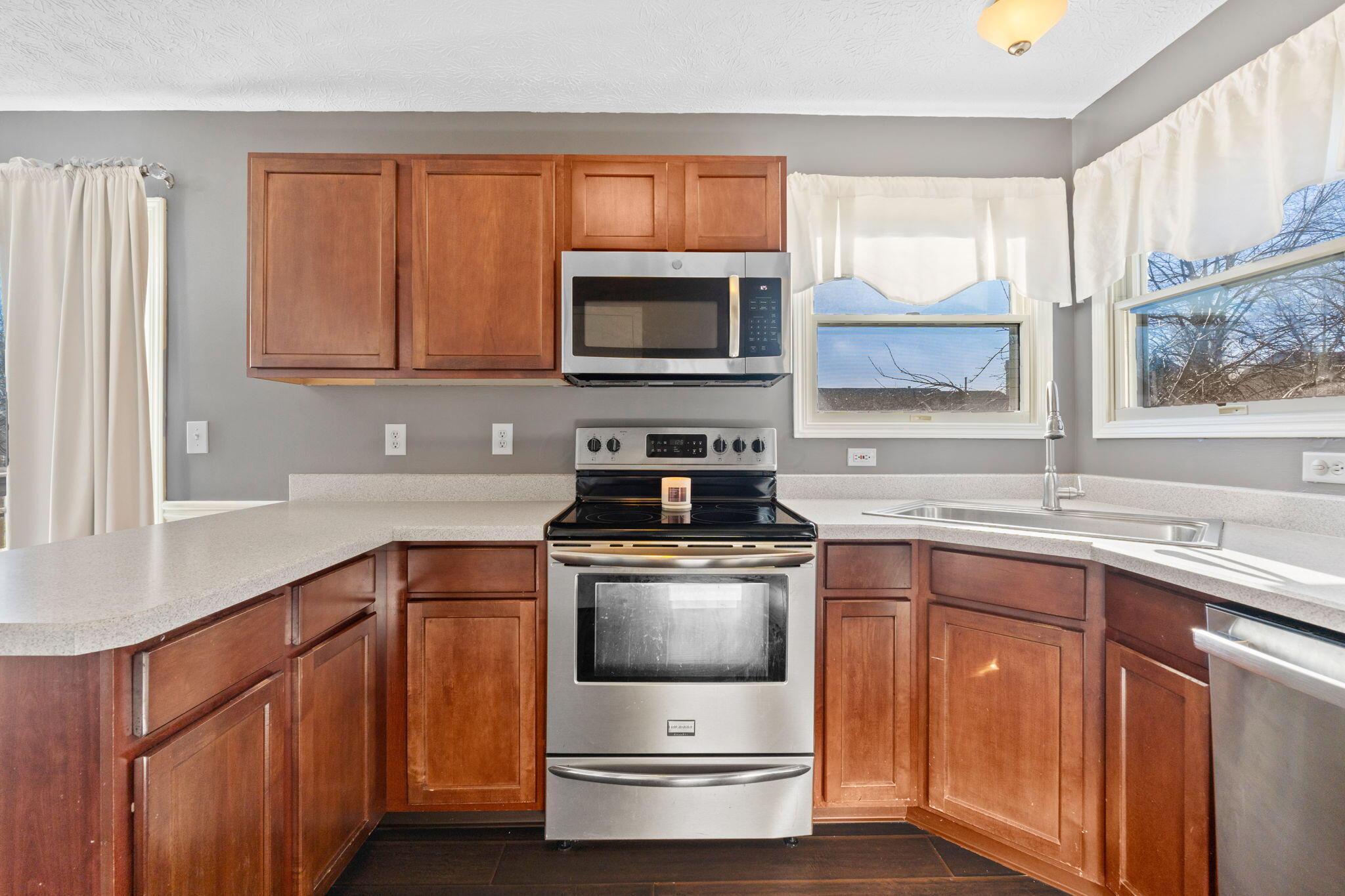 367 Holly Grove Road Lewis Center, OH 43035 - Photo 12 of 54 367 Holly Grove Rd (Interior)-11
