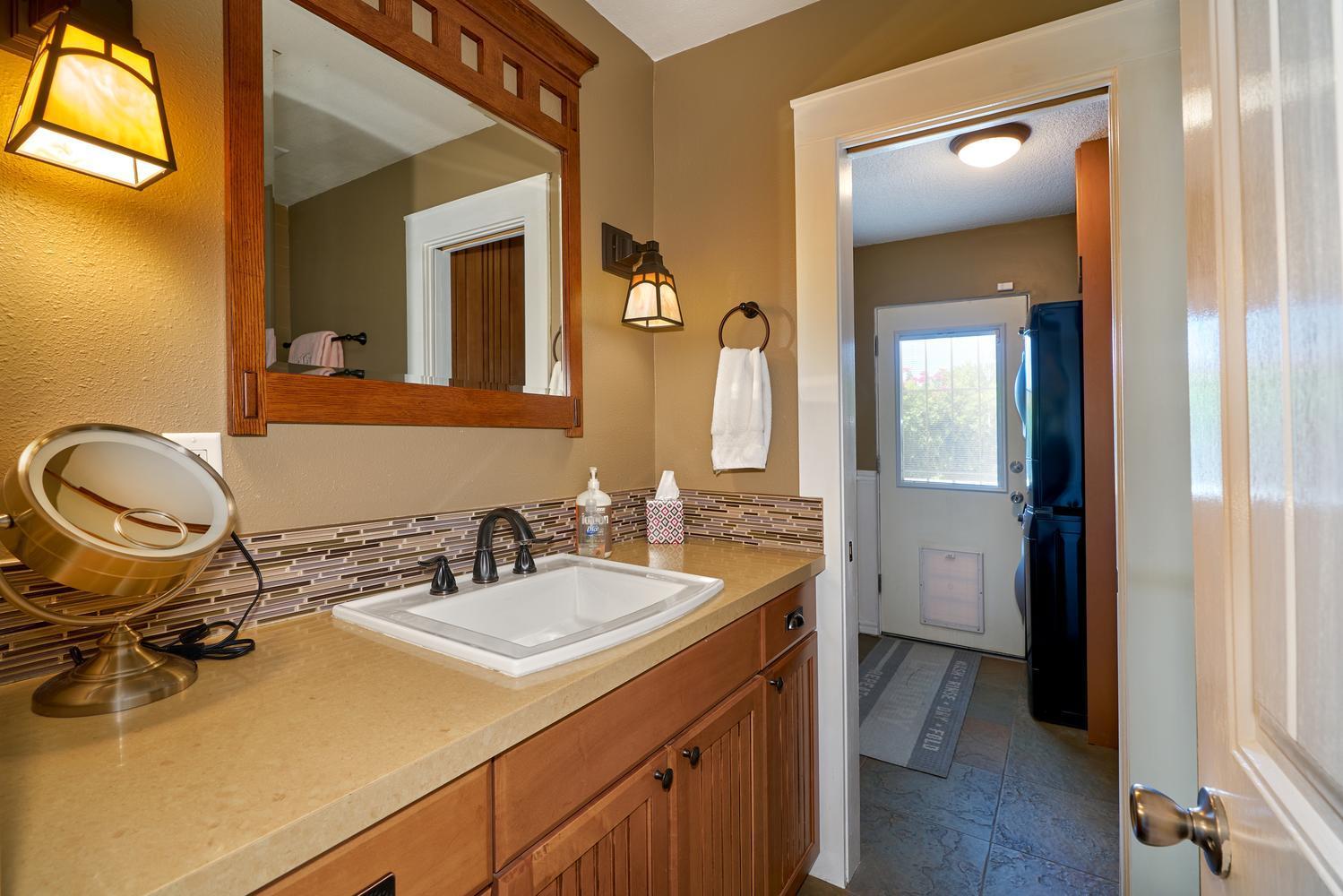 458 East Simms Road Palm Springs, CA 92262 - Photo 24 of 40 458 E Simms Rd Palm Springs CA-large-022