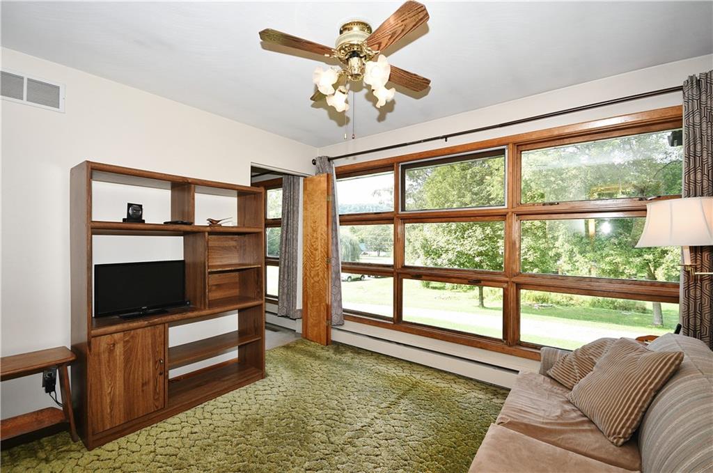 239 Metz Road Tarentum, PA 15084 - Photo 15 of 24 Gallery Image 15