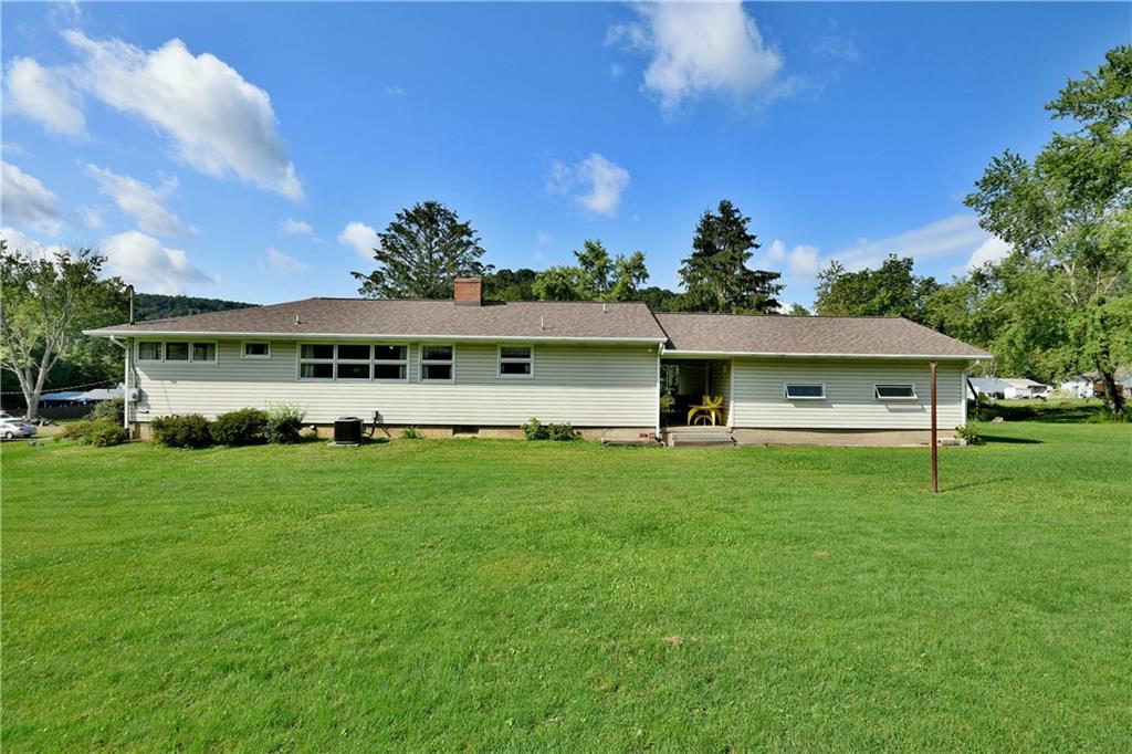 239 Metz Road Tarentum, PA 15084 - Photo 3 of 24 Gallery Image 3