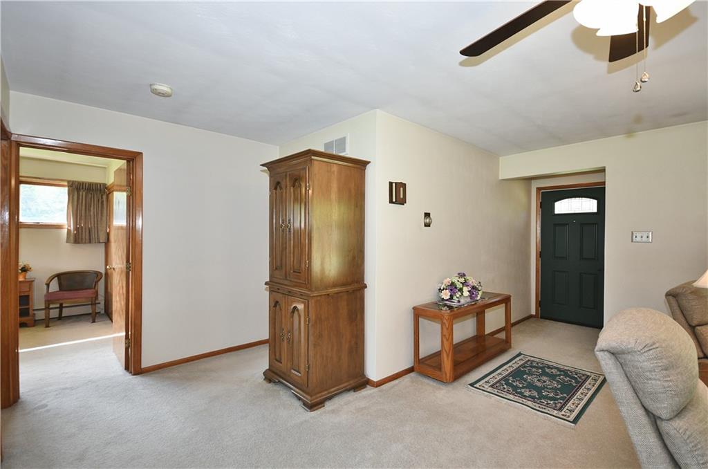 239 Metz Road Tarentum, PA 15084 - Photo 4 of 24 Gallery Image 4