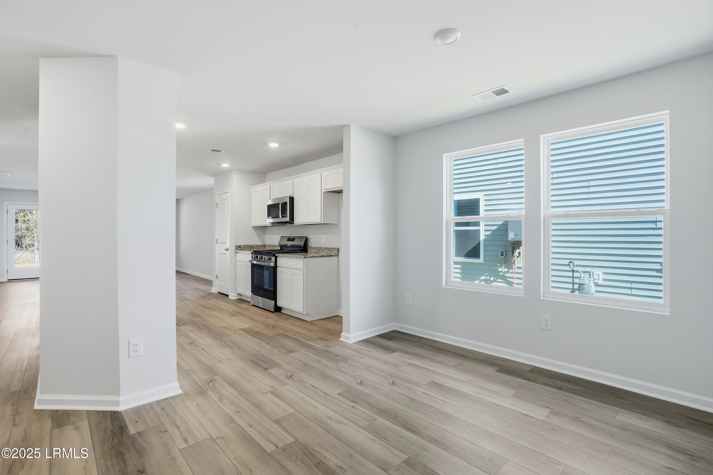 457 Waters Edge Way Hardeeville, SC 29927 - Photo 4 of 35 FMWeb03