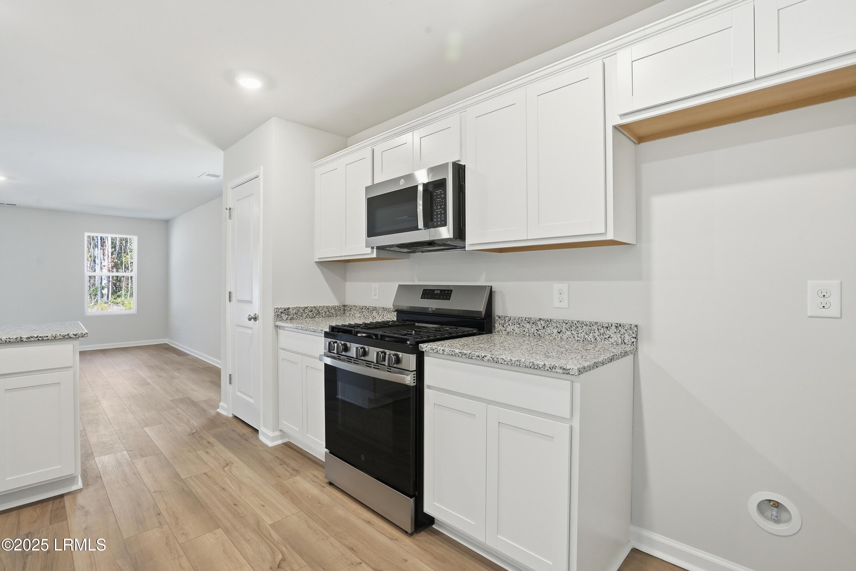 457 Waters Edge Way Hardeeville, SC 29927 - Photo 7 of 35 FMWeb06