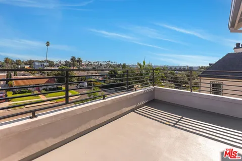 $1,849,000 | Undisclosed Address, Los Angeles, CA 90019