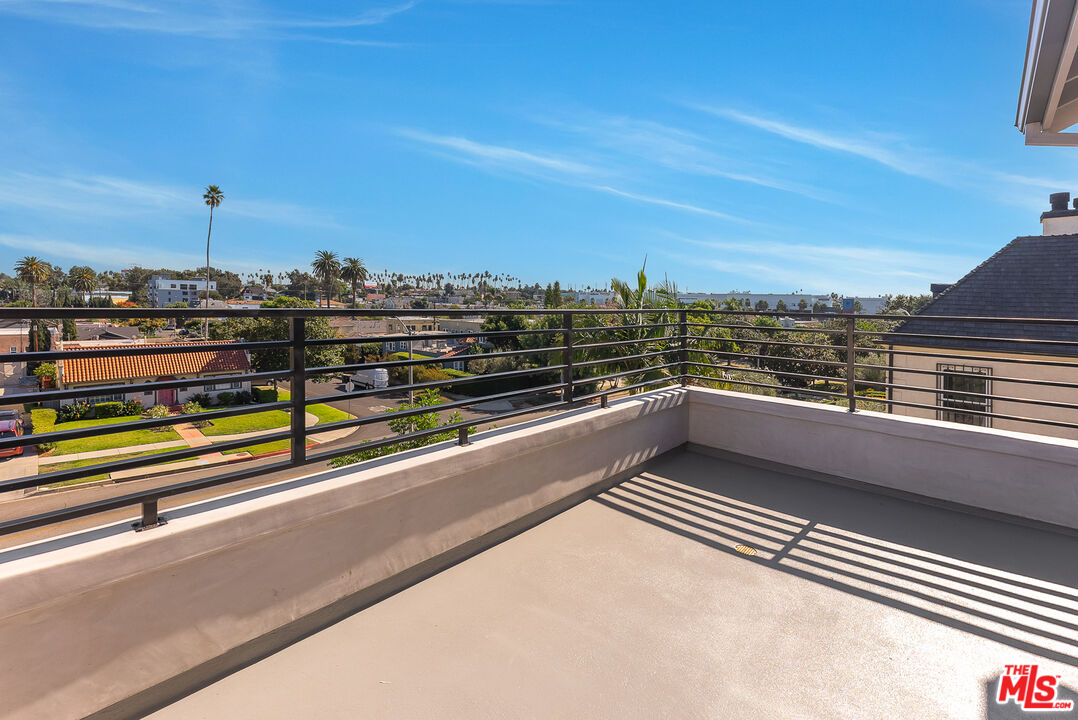 1253 South Rimpau Boulevard Los Angeles, CA 90019 - Photo 36 of 71