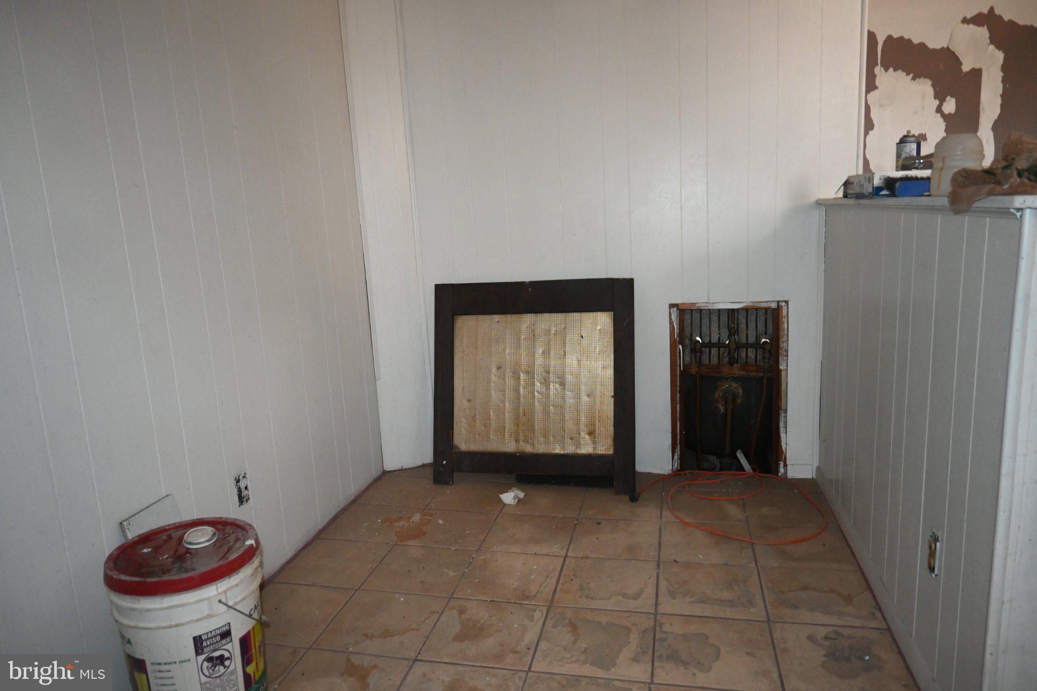 433 North Gross Street Philadelphia, PA 19151 - Photo 18 of 30 Dining Area