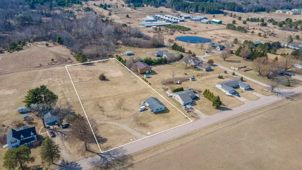 $85,000 | N2355 Parfreyville Road, Waupaca, WI 54981
