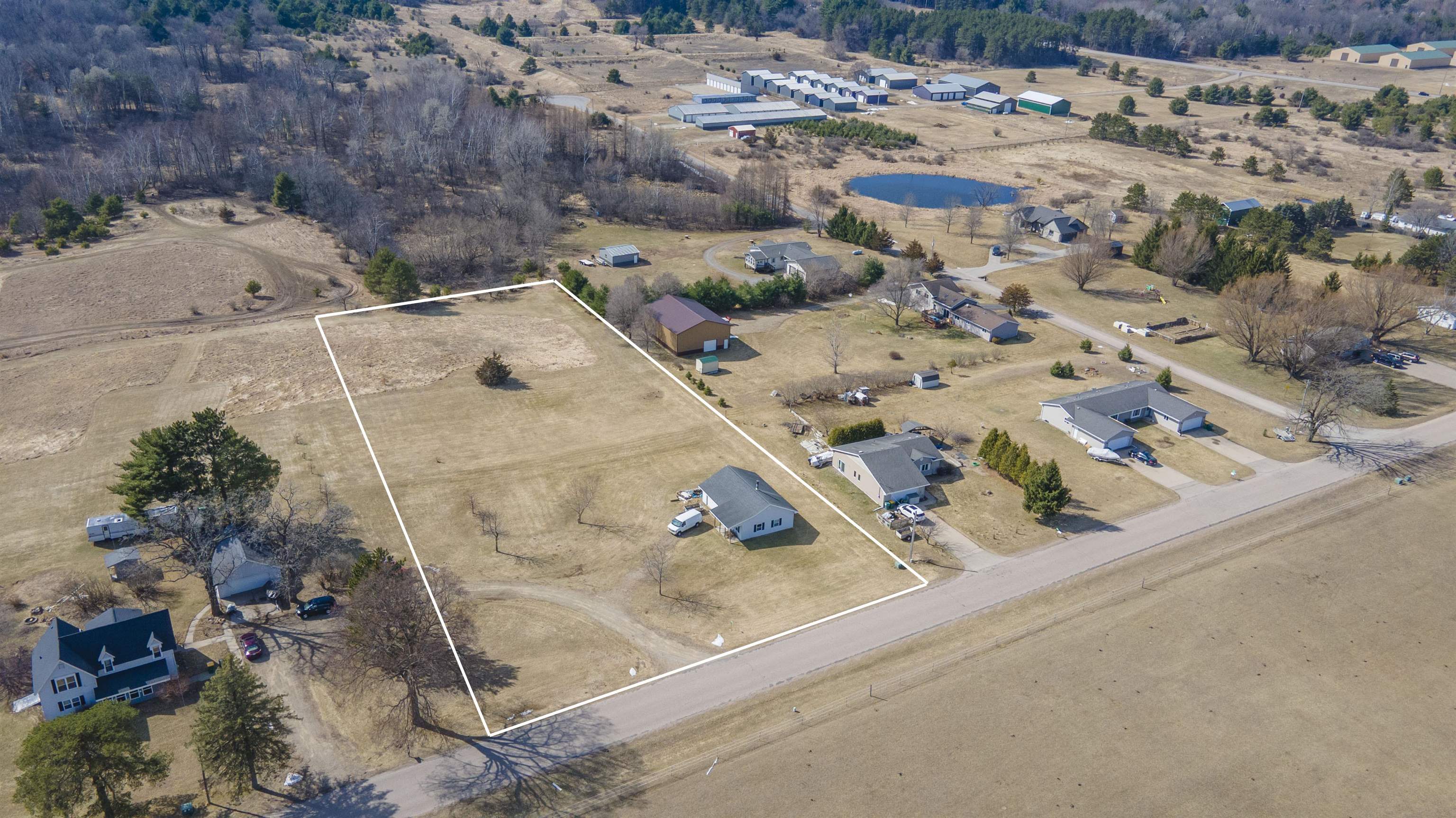 N2355 Parfreyville Road Waupaca, WI 54981 - Photo 3 of 10