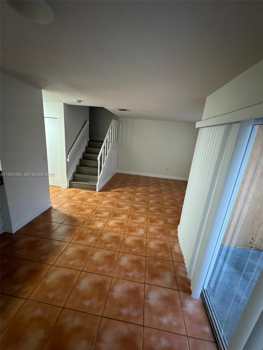 6235 Southwest Kendale Lakes Circle, Unit 237 Miami, FL 33183 - Photo 5 of 24 a view of empty room