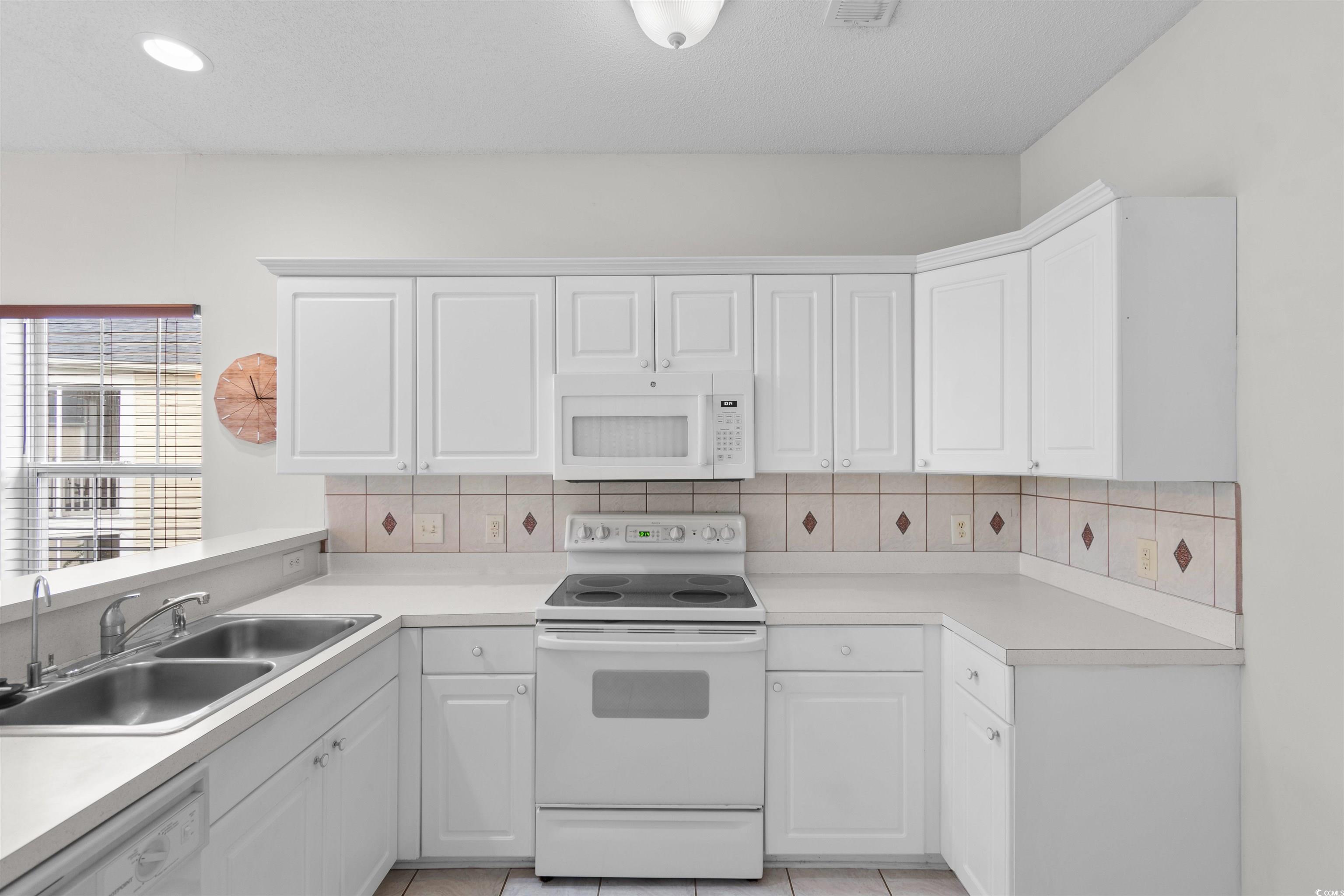 2040 Cross Gate Boulevard, Unit 301 Surfside Beach, SC 29575 - Photo 4 of 40