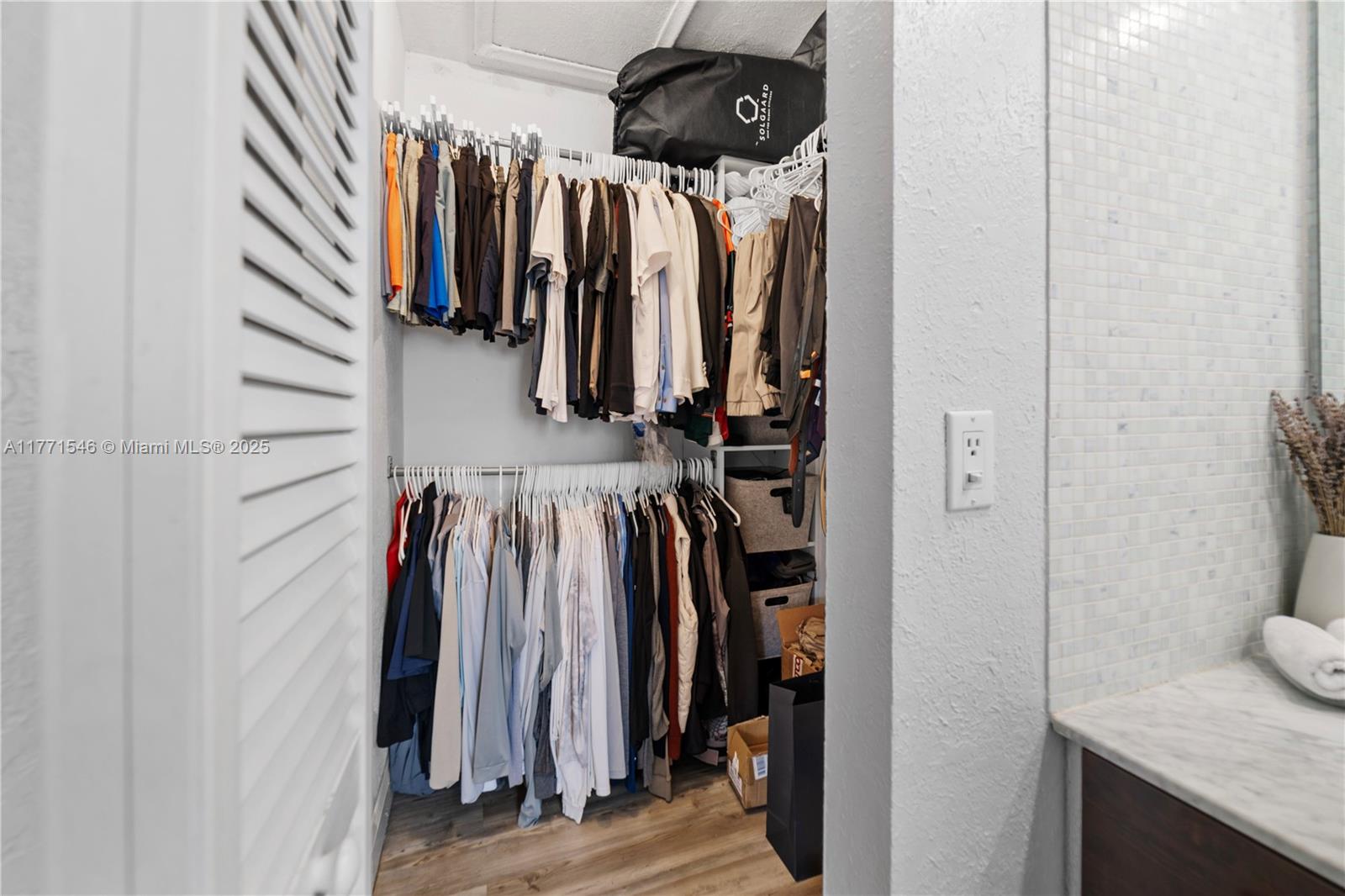 8122 Southwest 83rd Place Miami, FL 33143 - Photo 22 of 35