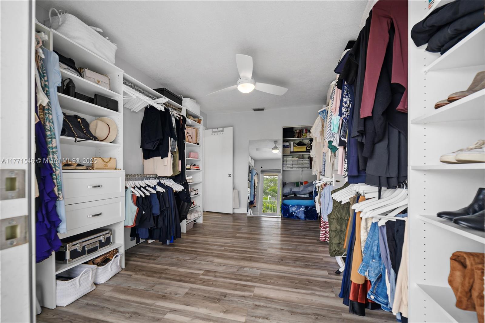8122 Southwest 83rd Place Miami, FL 33143 - Photo 27 of 35