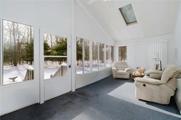 $299,000 | 21 Nightingale Lane, Tiverton, RI 02878