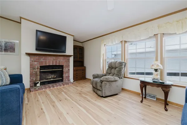 $299,000 | 21 Nightingale Lane, Tiverton, RI 02878