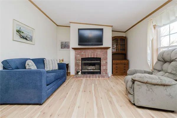 $299,000 | 21 Nightingale Lane, Tiverton, RI 02878