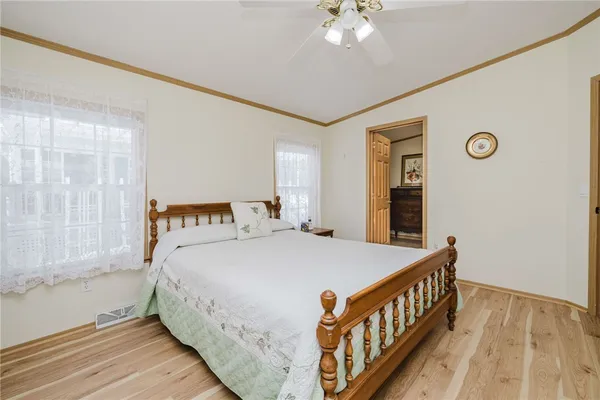 $299,000 | 21 Nightingale Lane, Tiverton, RI 02878