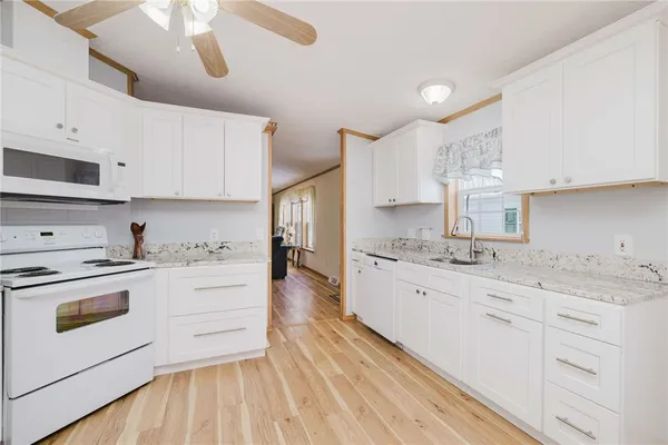 $299,000 | 21 Nightingale Lane, Tiverton, RI 02878