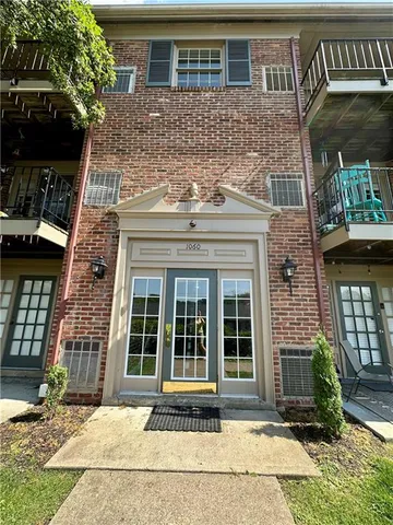 $149,000 | 1060 Chatham Park Drive, Unit G, Pittsburgh, PA 15216