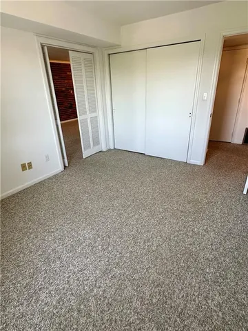 $149,000 | 1060 Chatham Park Drive, Unit G, Pittsburgh, PA 15216