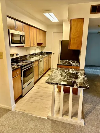 $139,000 | 1060 Chatham Park Drive, Unit G, Pittsburgh, PA 15216