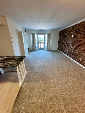 $149,000 | 1060 Chatham Park Drive, Unit G, Pittsburgh, PA 15216