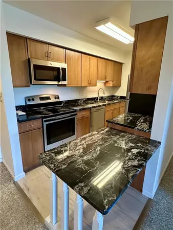$139,000 | 1060 Chatham Park Drive, Unit G, Pittsburgh, PA 15216