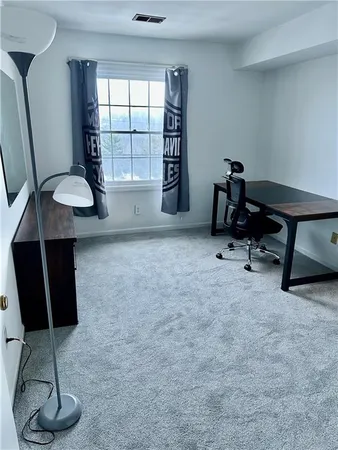 $139,000 | 1060 Chatham Park Drive, Unit G, Pittsburgh, PA 15216