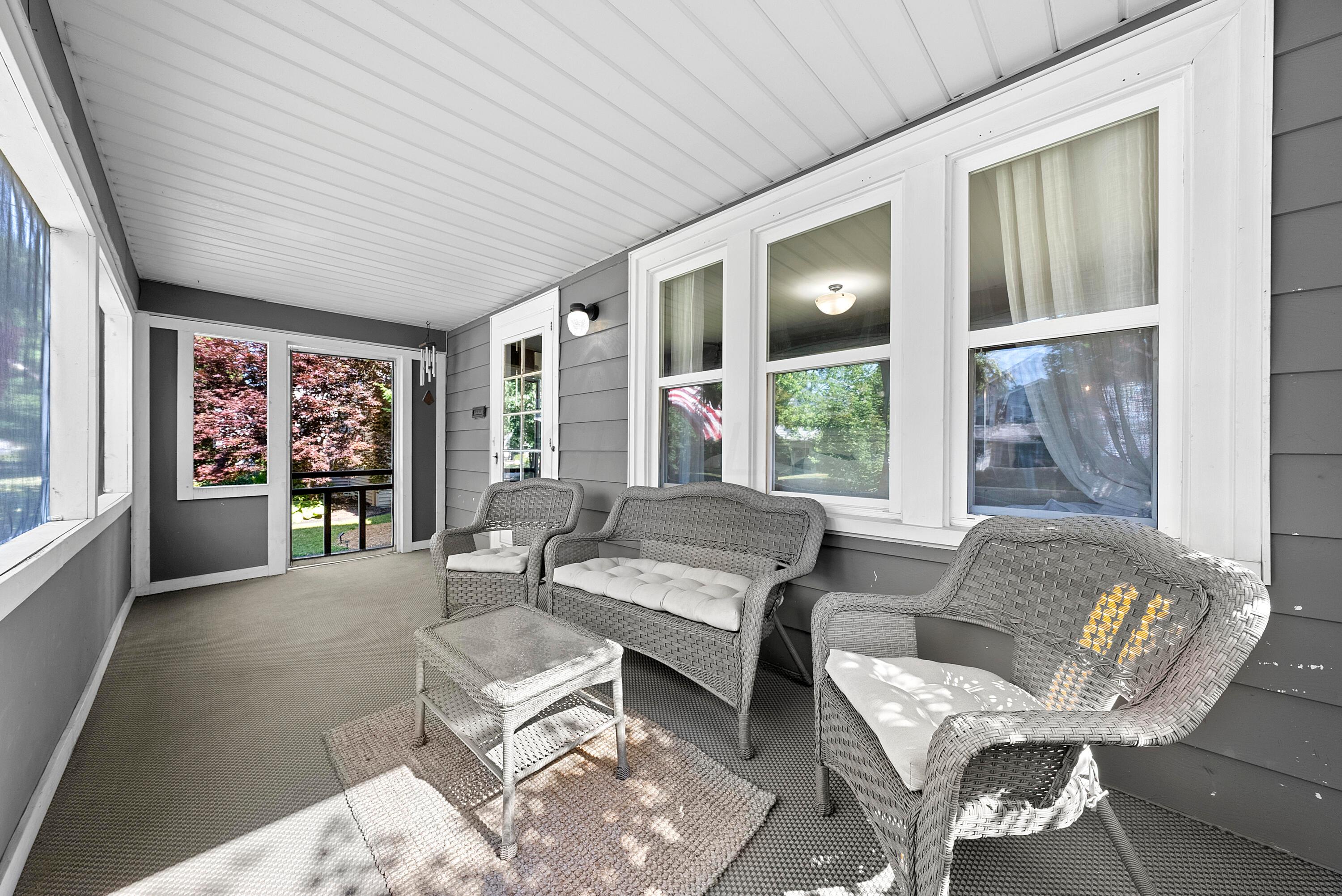 475 Arden Road Columbus, OH 43214 - Photo 6 of 31 Screened In Porch