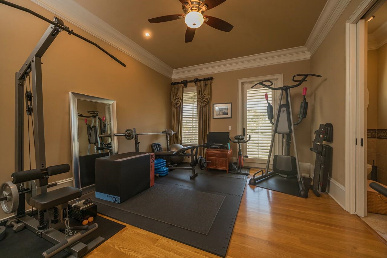 924 Ocean Palm Way St. Augustine, FL 32080 - Photo 49 of 81 a living room with furniture