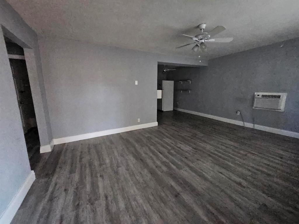 1600 Northwest 93rd Street Miami, FL 33147 - Photo 11 of 14