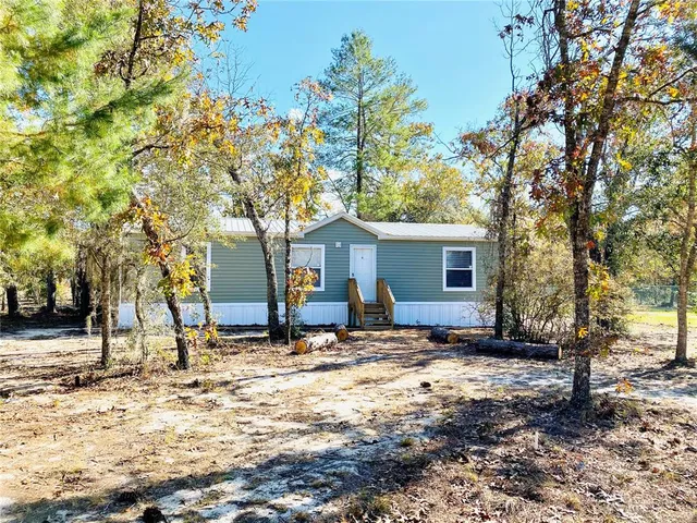 $1,495 | 932 Southeast 40th Place, Melrose, FL 32666