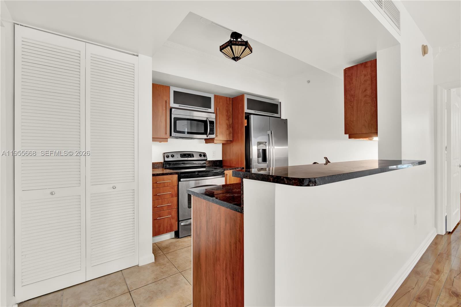 7350 Southwest 89th Street, Unit 1402S Miami, FL 33156 - Photo 11 of 44