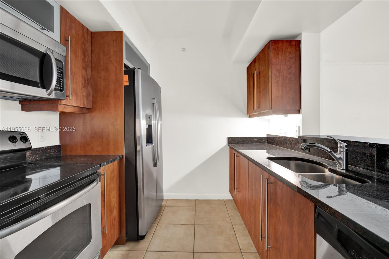 7350 Southwest 89th Street, Unit 1402S Miami, FL 33156 - Photo 13 of 44