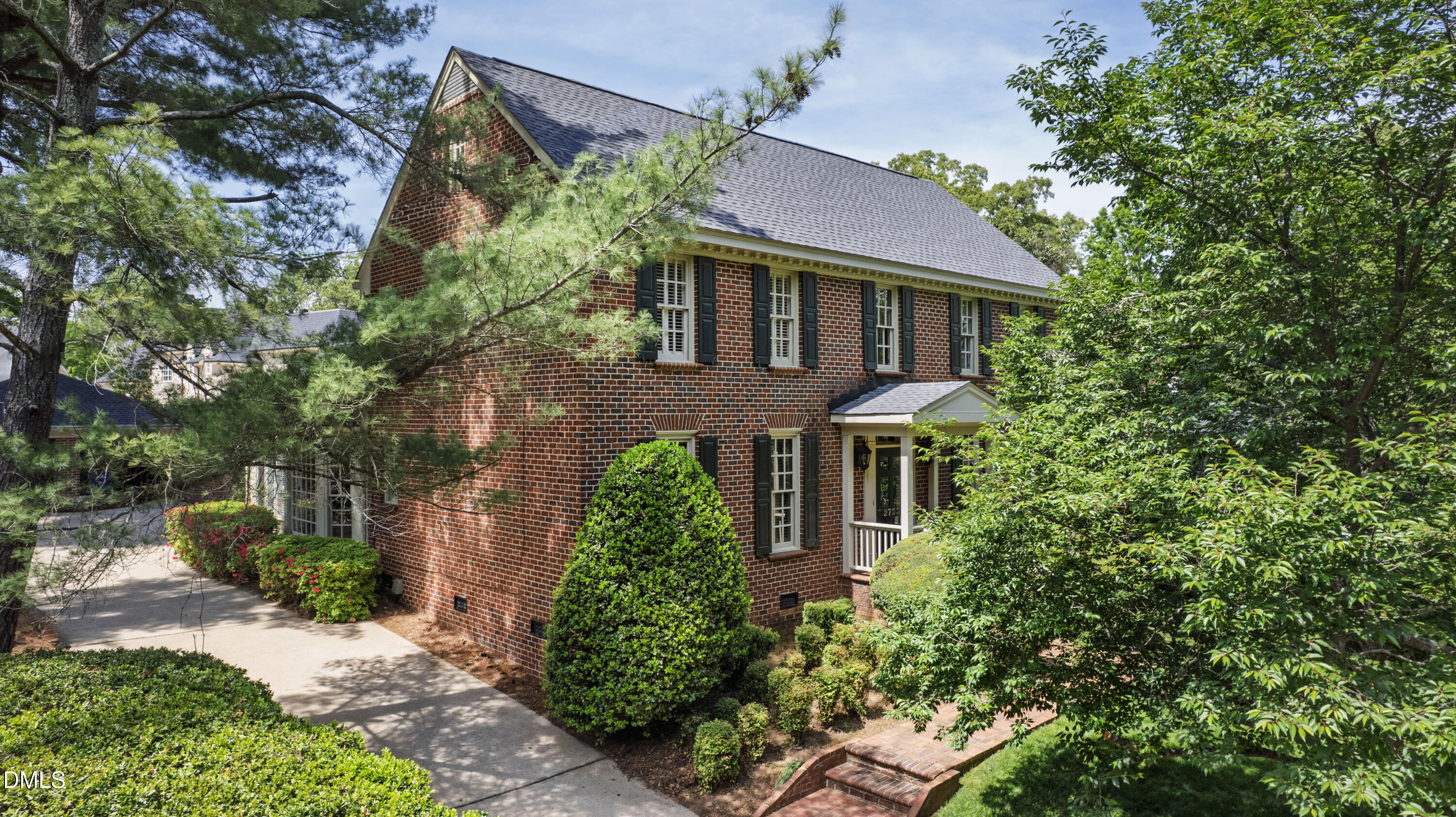 2733 Toxey Drive Raleigh, NC 27609 - Photo 4 of 58 Toxey (4)