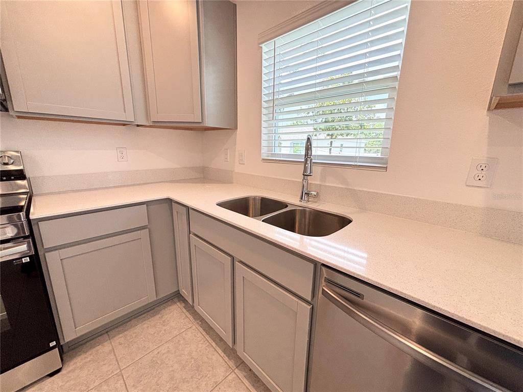 137 Maple Drive Kissimmee, FL 34759 - Photo 5 of 21