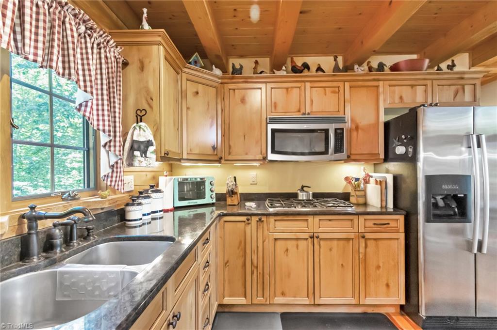 125 Turkey Ridge Trail McGrady, NC 28649 - Photo 4 of 50